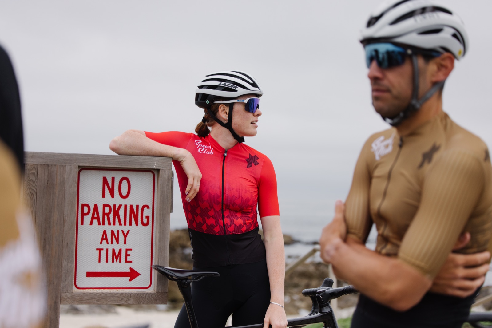 Road cyclists at the coast